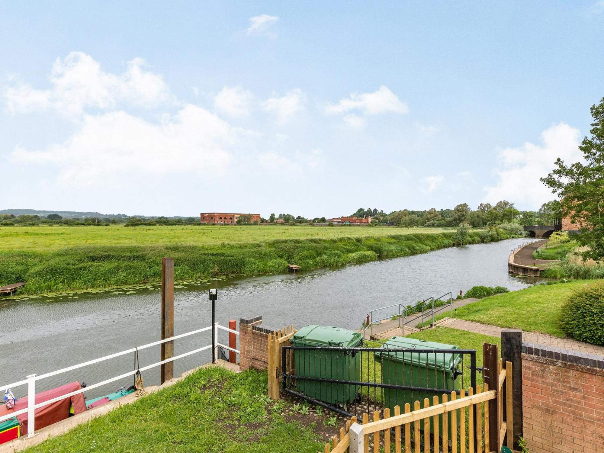 Avon Lock Cottage - Uk34125 Тьюксбери Экстерьер фото